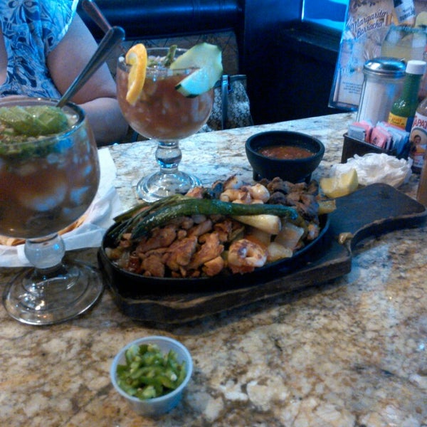 Photo taken at El Pescador Mexican Grill by Machuy M. on 4/29/2014