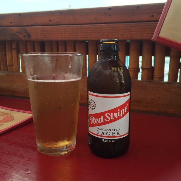 Bite Me Fish Market Bar & Grill (Now Closed) 74425 Kealakehe Pkwy, 17