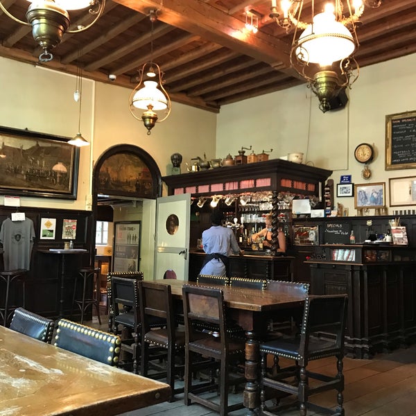 7/18/2020 tarihinde Sepideh F.ziyaretçi tarafından Café Vlissinghe'de çekilen fotoğraf