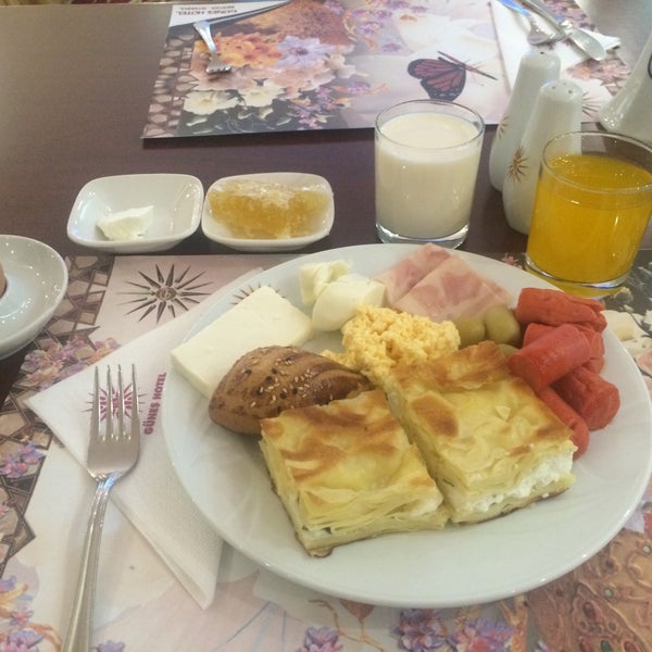 Photo taken at Güneş Hotel by Gürkan C. on 3/7/2015