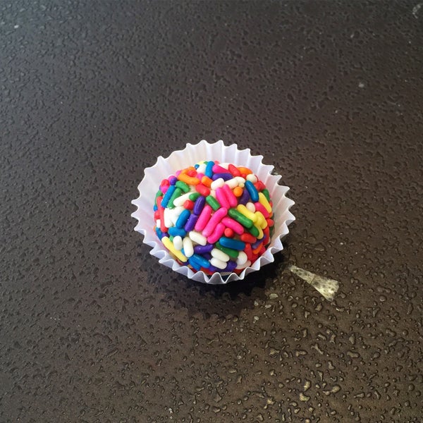 4/27/2015にJean N.がBrigadeiro Bakeryで撮った写真