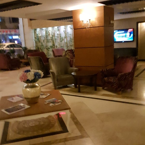 Photo prise au Arya Hotel par Timur I. le3/8/2018