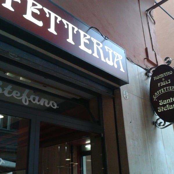 5/7/2014 tarihinde Massimiliano D.ziyaretçi tarafından Bar Pasticceria Santo Stefano'de çekilen fotoğraf