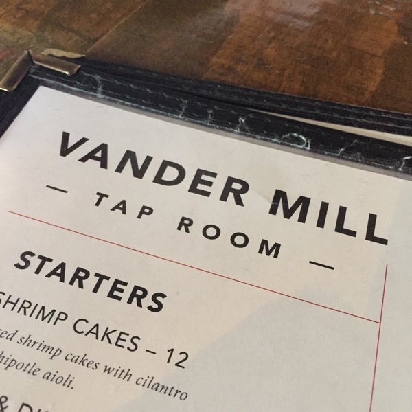 Foto tirada no(a) Vander Mill Cider por Allison em 5/9/2015