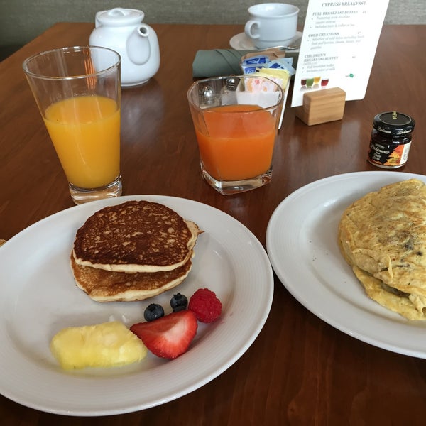 Photos at Cypress Lounge Bellevue, WA