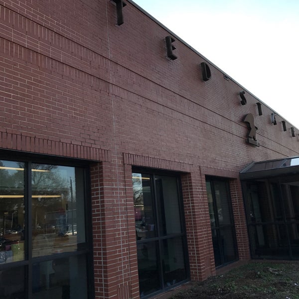 US Post Office Auburn'da Postane