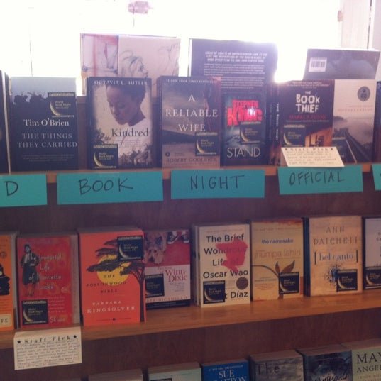 4/11/2012에 R W.님이 Avid Bookshop에서 찍은 사진