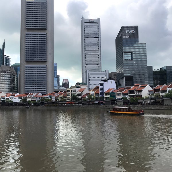รูปภาพถ่ายที่ Singapore River โดย miss wang W. เมื่อ 11/30/2019