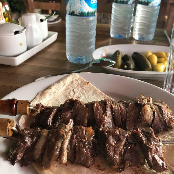11/5/2017 tarihinde Esra K.ziyaretçi tarafından Çardak Cağ Kebap - Karadeniz Mutfağı - Çorba'de çekilen fotoğraf
