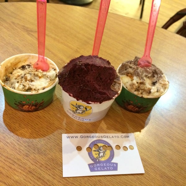 Photo prise au Gorgeous Gelato par Jeanie N. le4/6/2015