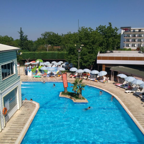 Photo taken at Sapanca Aqua Hotel by Ç A K I R O Ğ L U on 7/25/2017