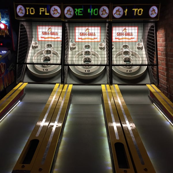 5/18/2015にAshley B.がThe 1UP Arcade Bar - LoDoで撮った写真