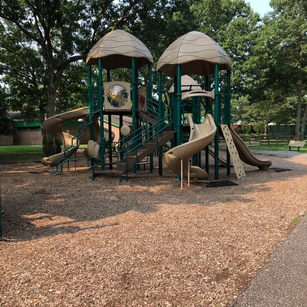 Holtsville Park 2 tips from 70 visitors