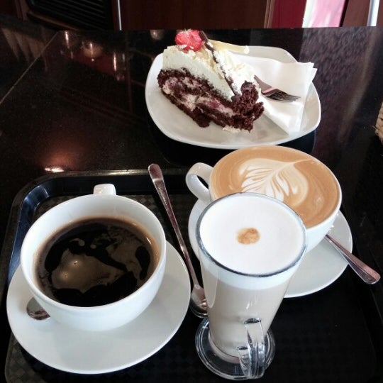 Bean & Leaf Coffee Shop in Mahon