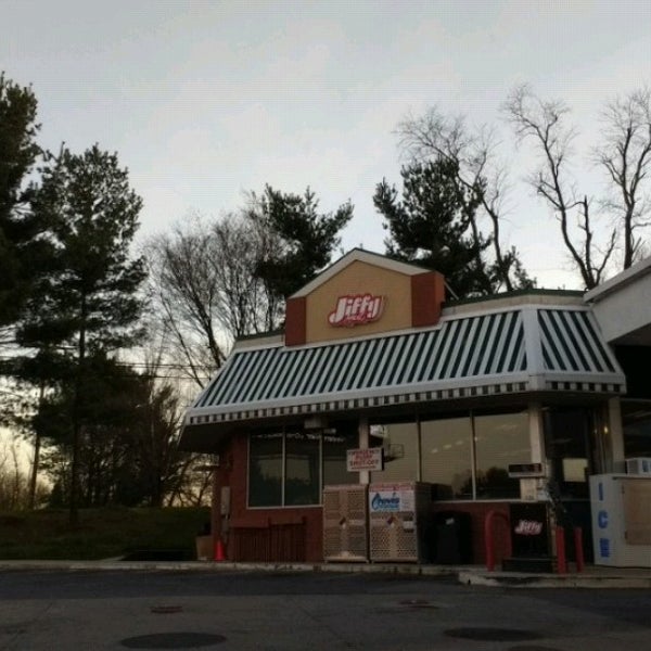 Jiffy Mart 2 tips from 319 visitors