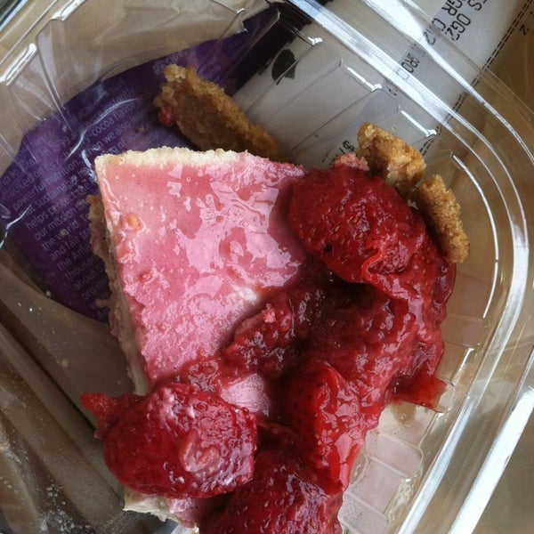 The Vegan Strawberry Cheesecake is to die for!  Yum Yum