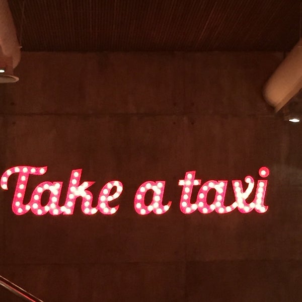Photo taken at Taxi a Manhattan by caretaman on 9/14/2015