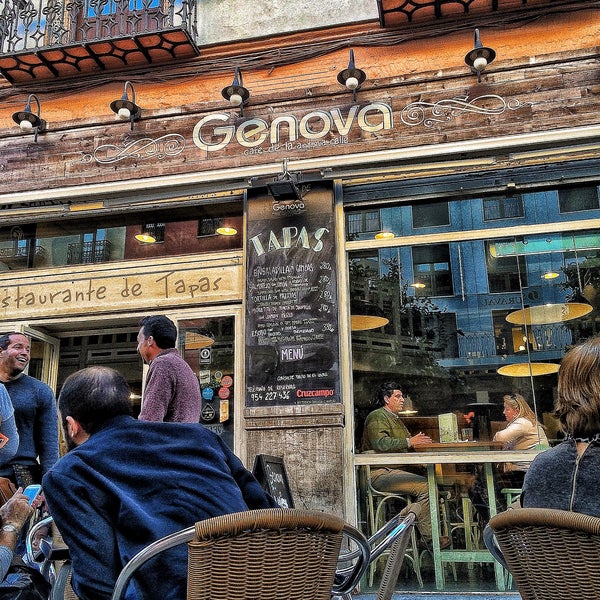 รูปภาพถ่ายที่ Génova - Tapas Restaurante โดย Jesusosu O. เมื่อ 2/27/2015