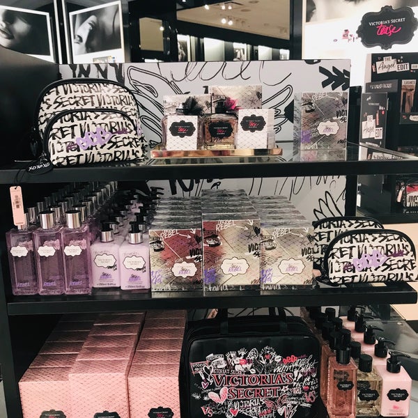 Victoria S Secret Pink Bloomington In