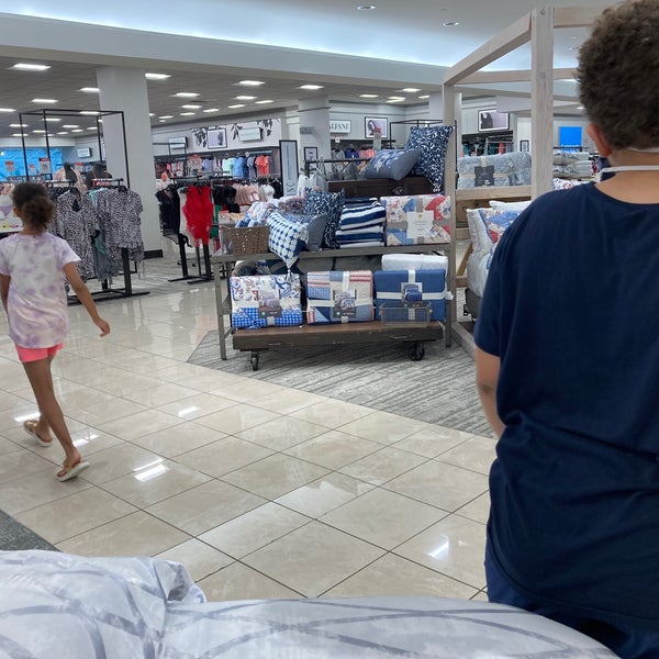 Castleton Square Castleton 6020 E 82nd St