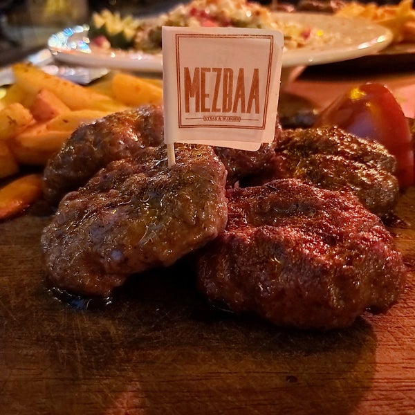 11/25/2019 tarihinde Mine .ziyaretçi tarafından MEZBAA Steak&amp;Burger'de çekilen fotoğraf