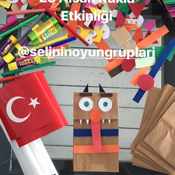 Das Foto wurde bei Sardunya Fındıklı Restaurant von Selin T. am 4/23/2017 aufgenommen