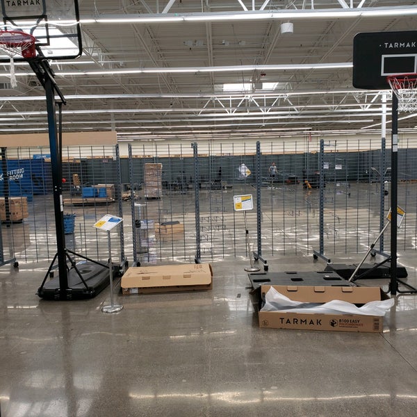 DECATHLON - CLOSED - 142 Photos & 94 Reviews - 3938 Horton St, Emeryville,  California - Sporting Goods - Phone Number - Yelp