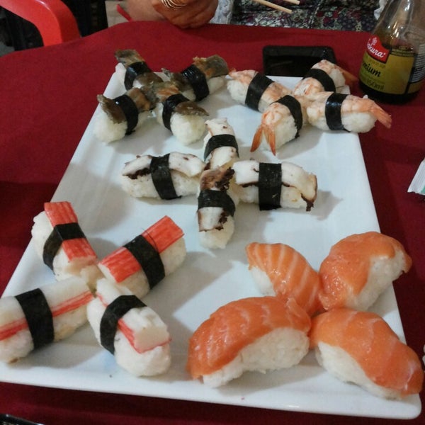 Суши кавасаки состав. Суши точка. Фудзияма суши салават. Классические роллы. Суши фото по одной.