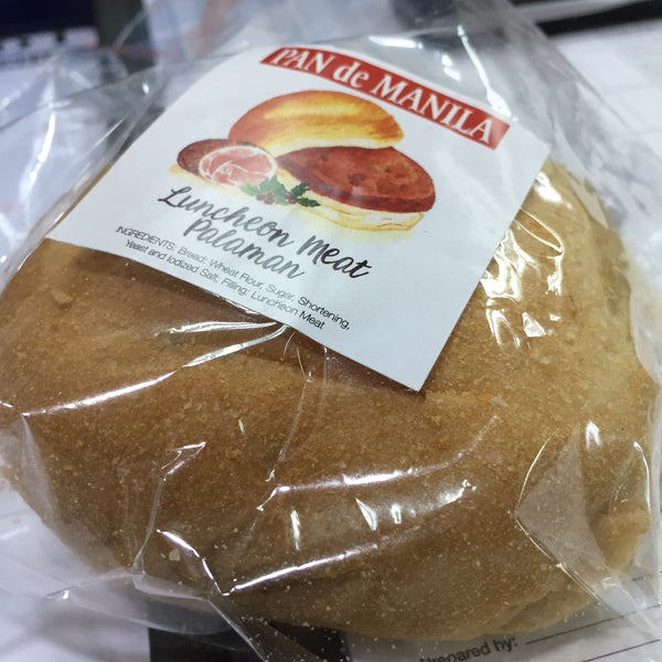 Pan de Manila Bakery in San Antonio