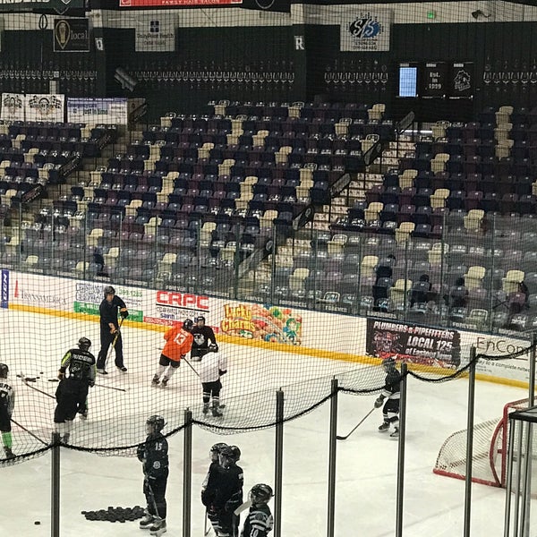 Cedar Rapids Ice Arena 12 tips from 1428 visitors