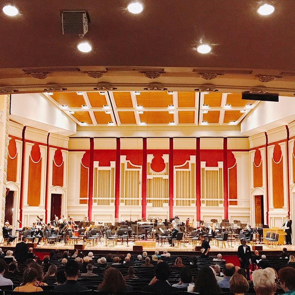 รูปภาพถ่ายที่ Heinz Hall โดย Thomas T. เมื่อ 10/13/2017