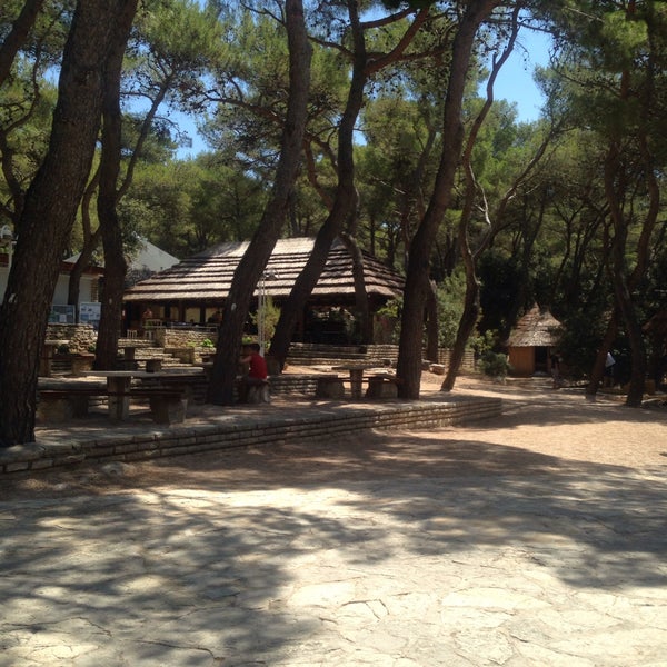РљРµРјРїРёРЅРі Pine Beach