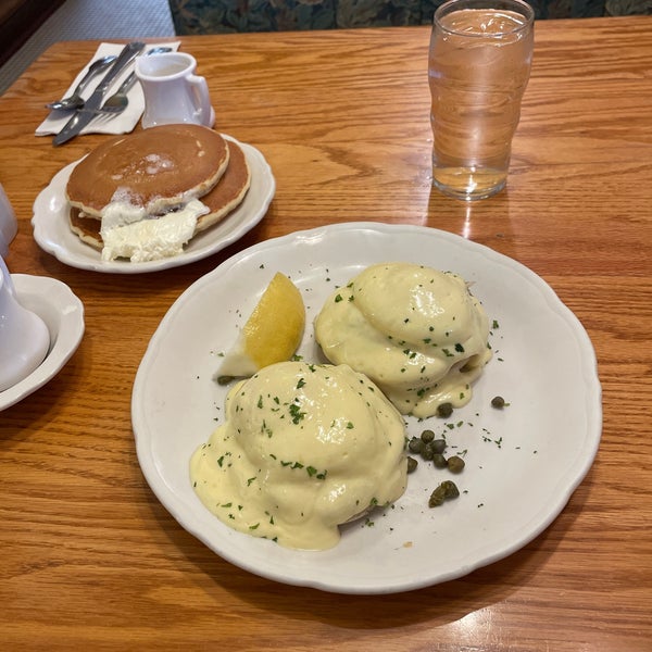 Walker Brothers Original Pancake House 39 tips from 1573 visitors