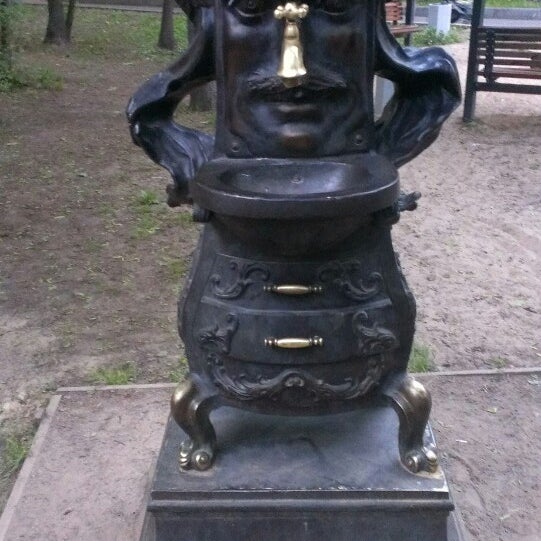 Памятник мойдодыру в москве