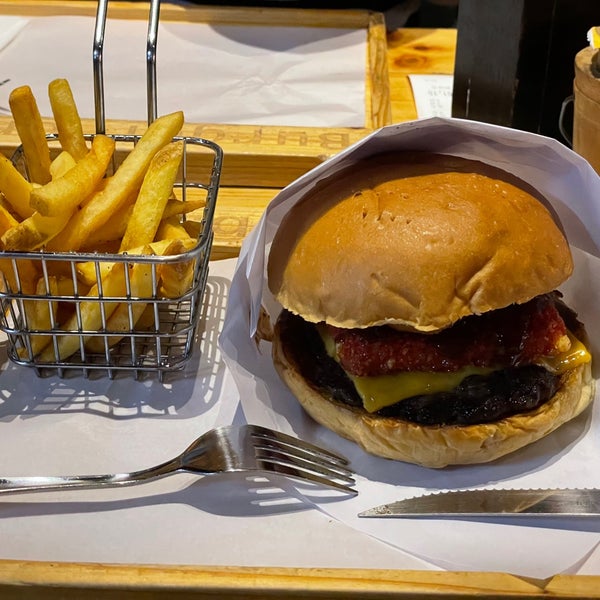 7/27/2022にMatthiasがBurger On 16で撮った写真