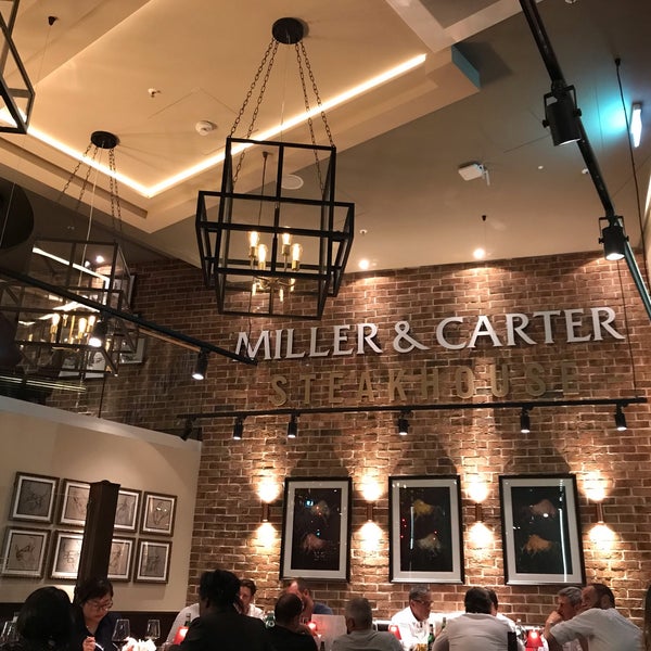 Foto diambil di Miller &amp; Carter Frankfurt oleh Matthias pada 8/22/2019