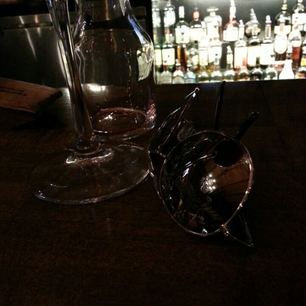 Foto tirada no(a) The Wine Bistro &amp; Whiskey Bar por Jay L. em 10/26/2013