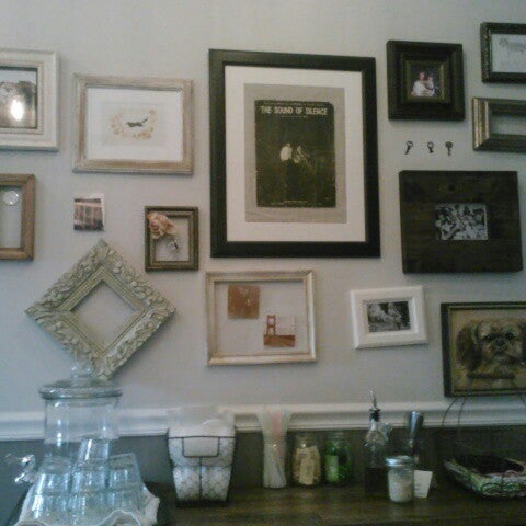 12/11/2012 tarihinde James B.ziyaretçi tarafından Vintage Heart Coffee'de çekilen fotoğraf