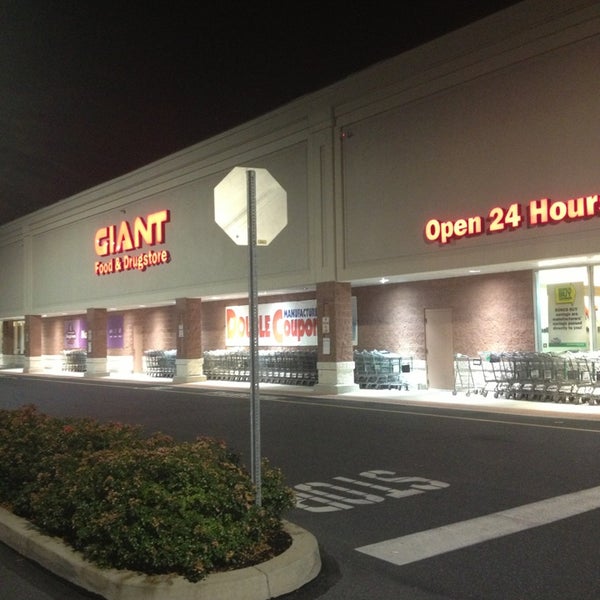 Photos at Giant Food Store - Grocery 