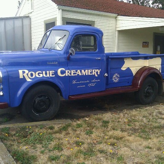 Photo taken at Rogue Creamery by Megan E. on 10/15/2012