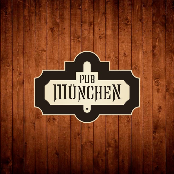 Foto tirada no(a) Munchen Pub por Munchen Pub em 12/9/2014