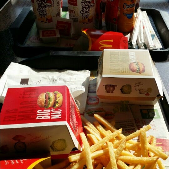 Photo taken at McDonald&#39;s by Hatice on 5/2/2015