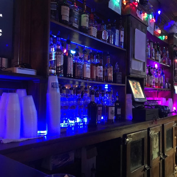 Ale 'N' Wich Pub Pub