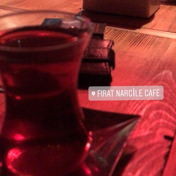 รูปภาพถ่ายที่ Fırat Nargile Cafe โดย Tufan S. เมื่อ 6/10/2018