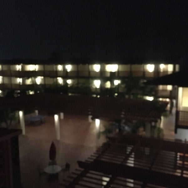 Photo taken at La Jolla Shores Hotel by Justin S. on 2/1/2017
