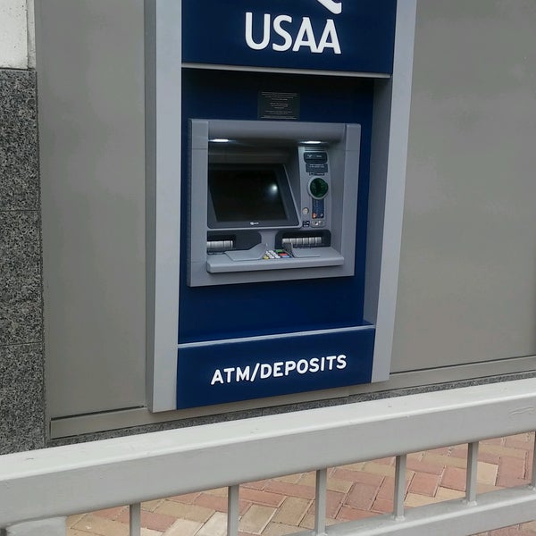 usaa financial center now closed