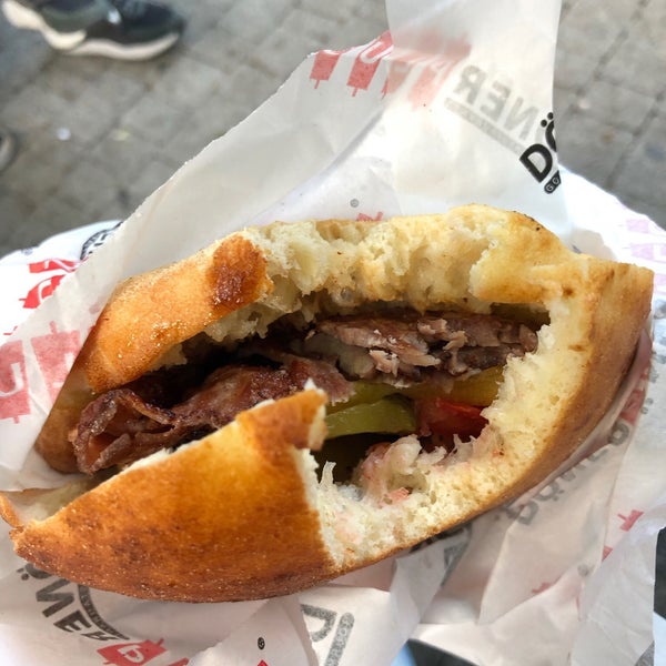 Meat doner kebab 🥙 🍖 also they have meatball its kinda close to nişantaşı area you can order or sit there Kebabs are so delicious 😋