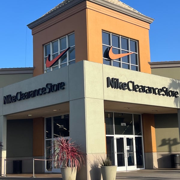Nike Clearance Store Sporting Goods Retail