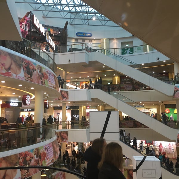 3/7/2016에 Evgeniia M.님이 Galeria Shopping Mall에서 찍은 사진