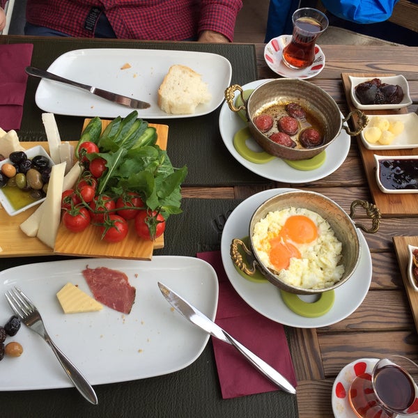 2/6/2015 tarihinde Sonay K.ziyaretçi tarafından Ekol Gurme'de çekilen fotoğraf